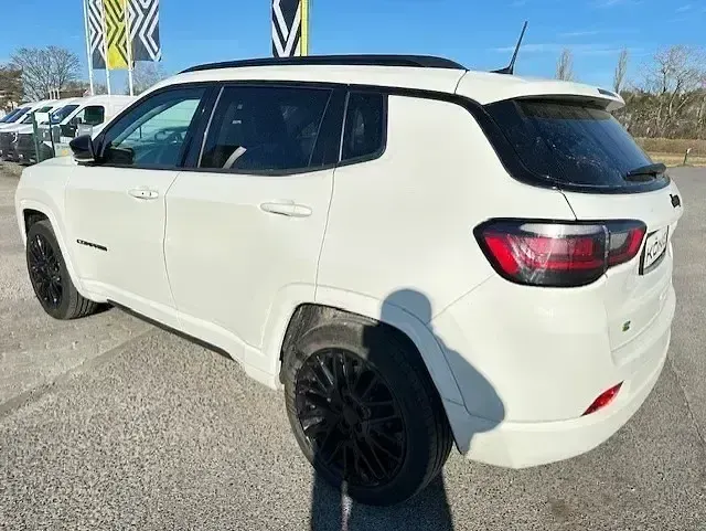 Gebraucht Jeep Compass Altitude 131 PS (96 kW) 2024 Weiß SUV