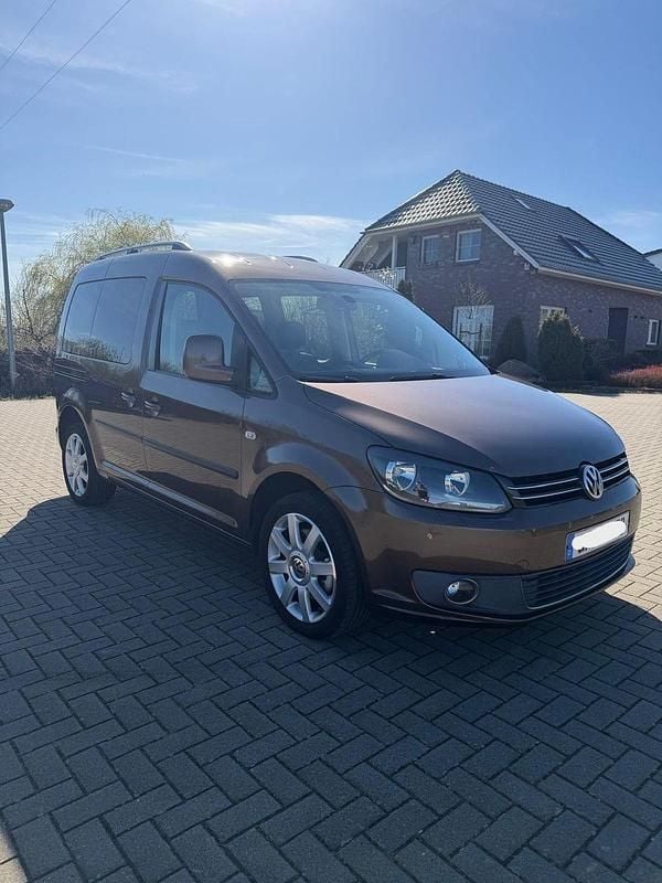 Gebraucht VW Caddy Highline 140 PS (102 kW) 2011 Braun Van / Kleinbus