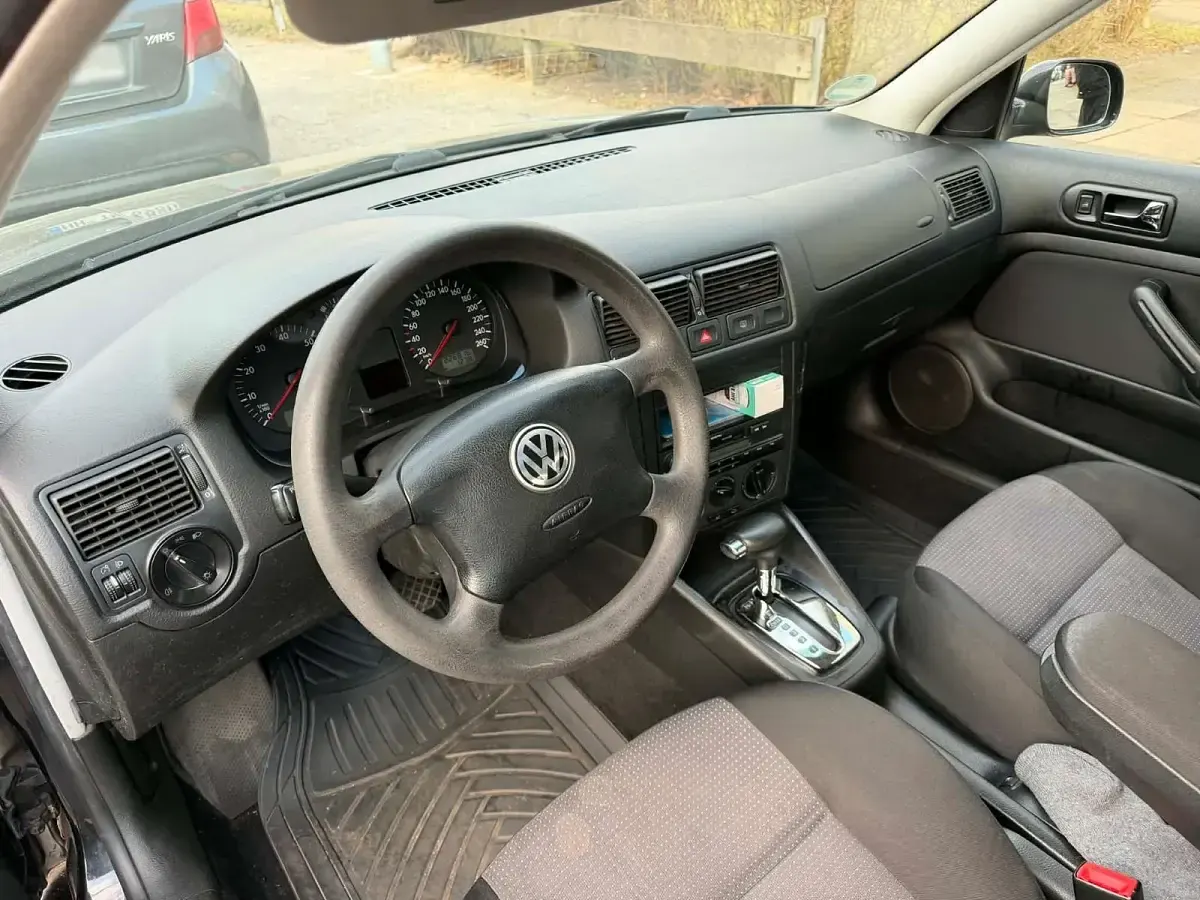 Gebraucht VW Golf IV 101 PS (74 kW) 2001 Kleinwagen