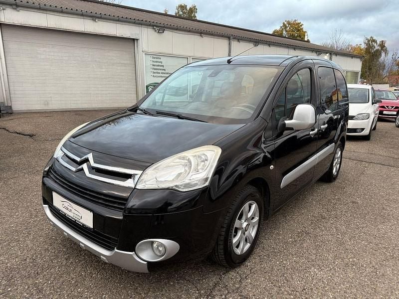 Schwarz Gebraucht 2013 Citroën Berlingo SELECTION Van / Kleinbus | 5.290 € (Fairer Preis) - Bild 1/4