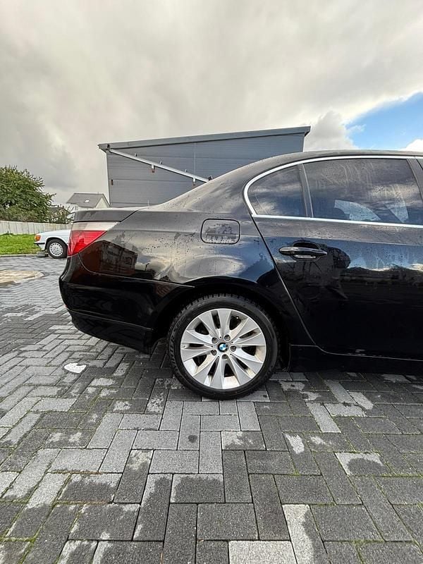Schwarz Gebraucht 2004 BMW 525 Limousine | 3.400 € (Guter Preis) - Bild 1/4