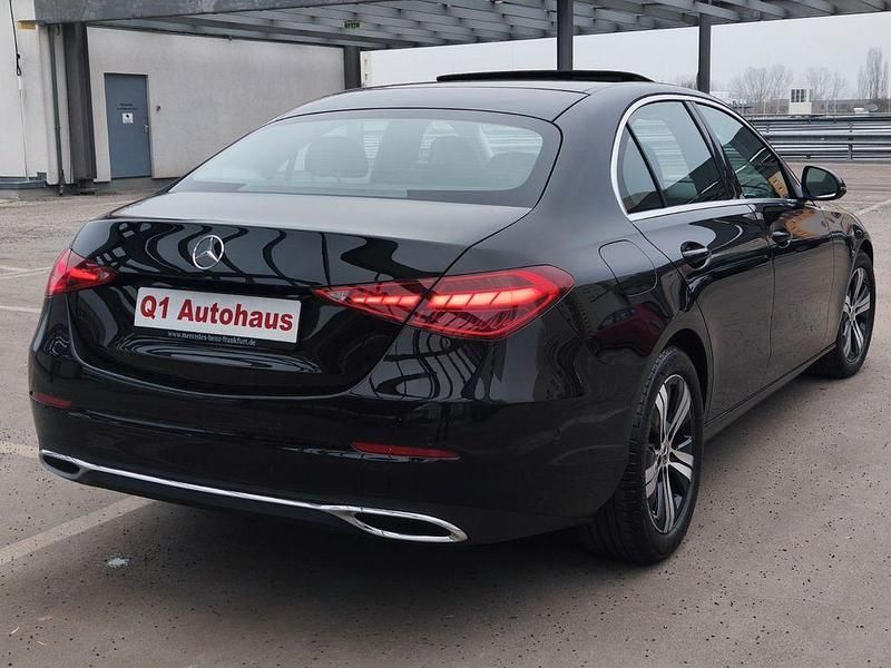 Gebraucht Mercedes C180 170 PS (125 kW) 2022 Schwarz Limousine