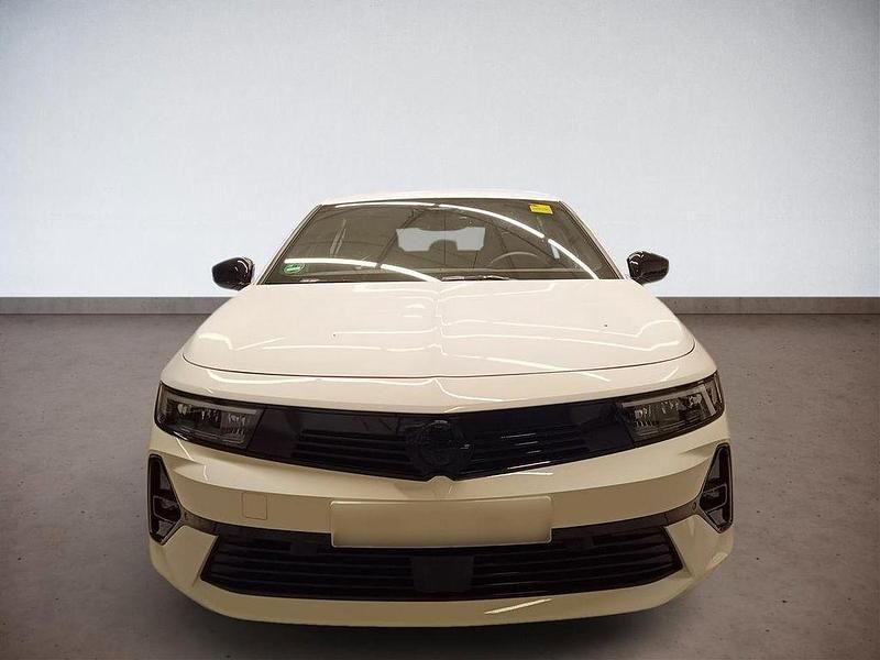 Gebraucht Opel Astra S 131 PS (96 kW) 2024 Weiß Limousine