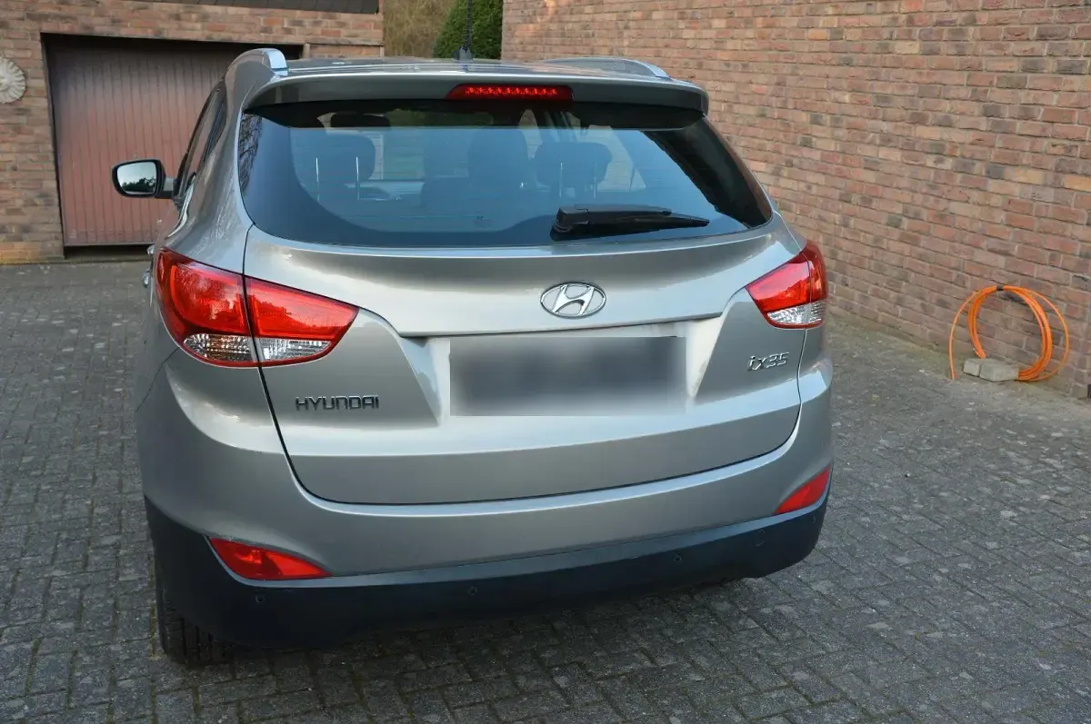 Gebraucht Hyundai ix35 163 PS (119 kW) 2011 Silber SUV