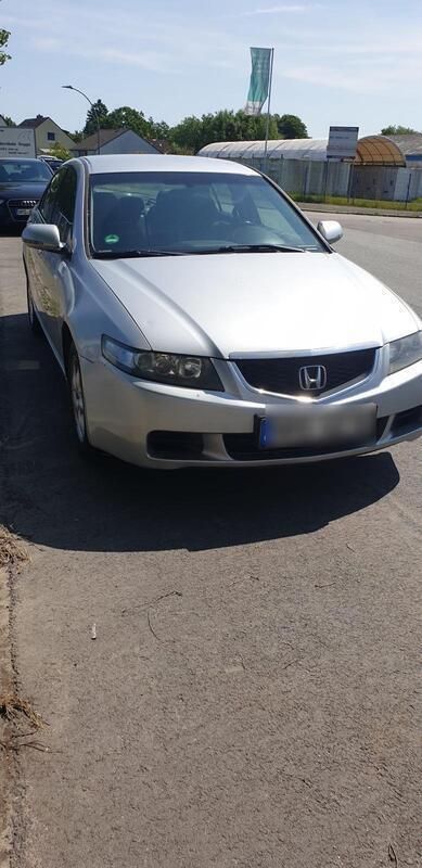 Grau Gebraucht 2003 Honda Accord Limousine | 1.200 € (Fairer Preis) - Bild 1/4