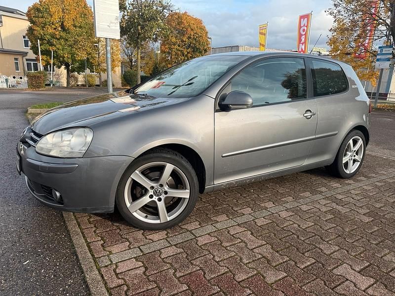 Grau Gebraucht 2006 VW Golf V Coupé | 2.999 € (Fairer Preis) - Bild 1/4