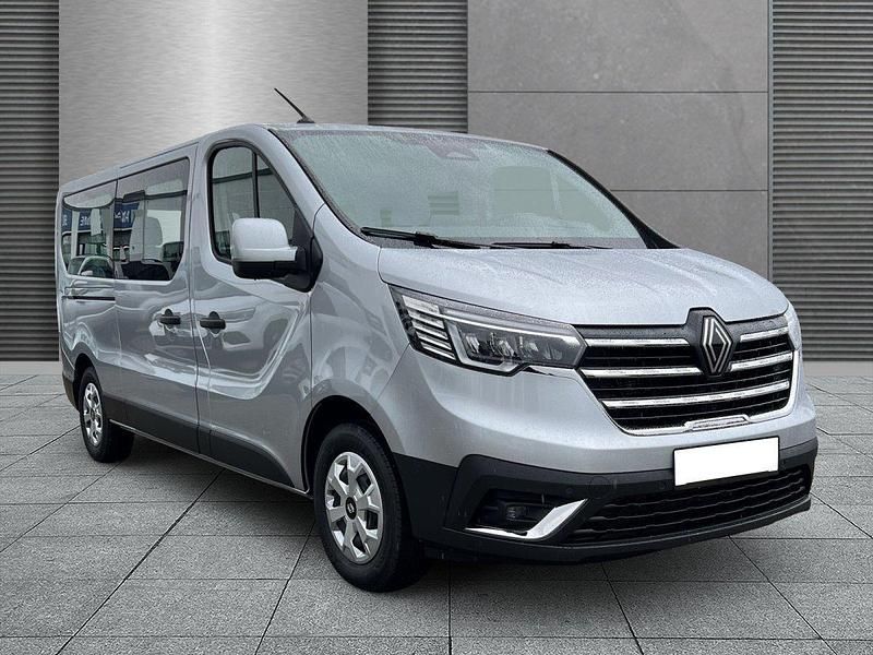 Kometengrau Neu 2025 Renault Trafic Equilibre Van | 41.579 € (Guter Preis) - Bild 1/4