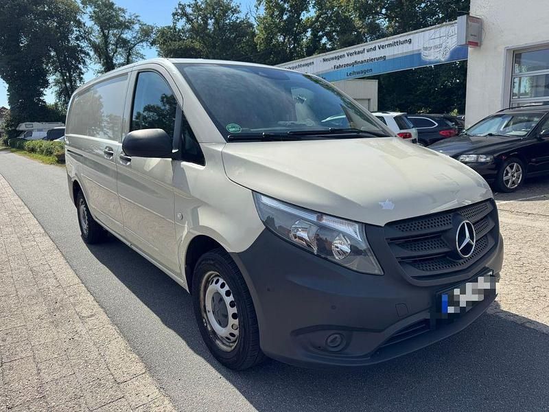 Gebraucht Mercedes Vito 163 PS (119 kW) 2015 Grau Van