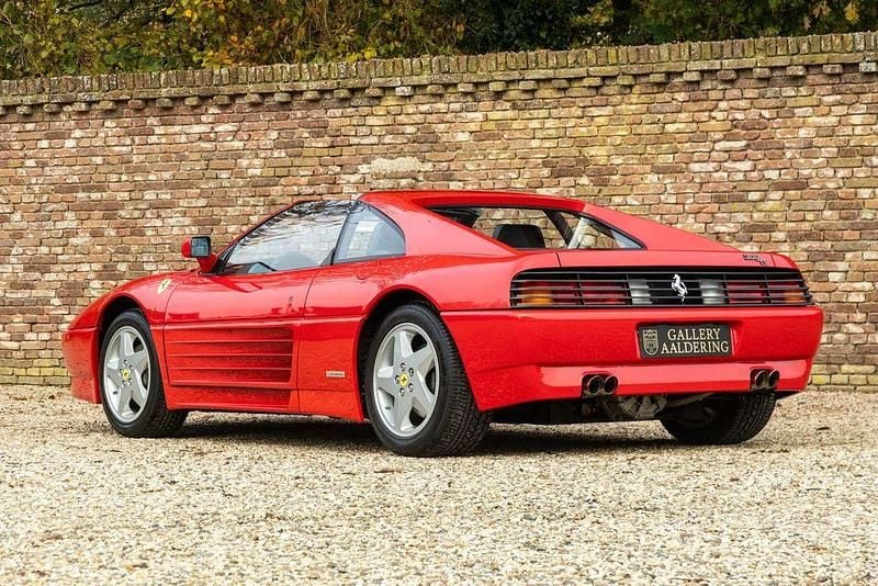Second-hand Ferrari 348 300 CP (220 kW) 1991 Roșu Cabrio
