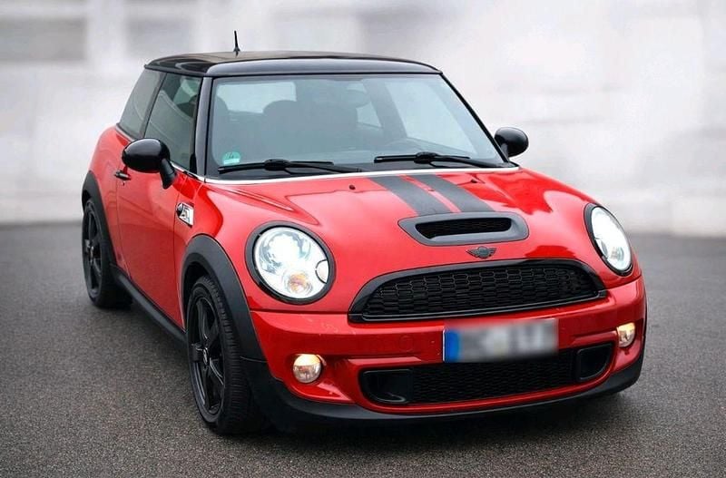 Usata Mini Cooper S 184 CV (135 kW) 2010 Rosso Utilitaria