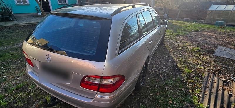 Gebraucht Mercedes E320 Avantgarde 224 PS (164 kW) 2004 Violet Kombi