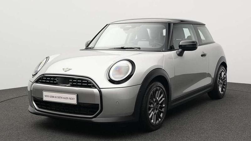 Grau Gebraucht 2024 Mini Cooper Classic Kleinwagen | 23.042 € (Superpreis) - Bild 1/4