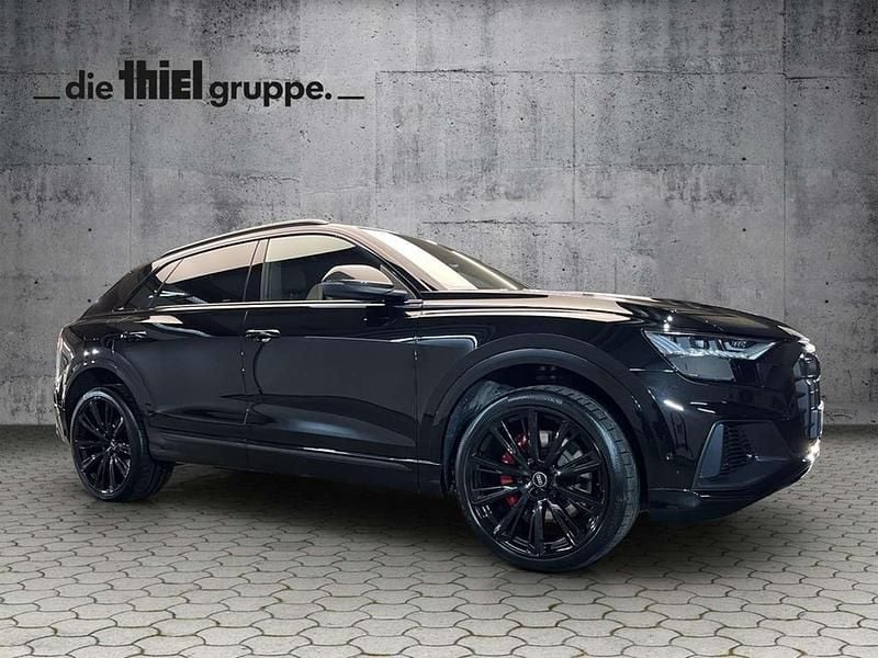 Gebraucht Audi SQ8 Competition 507 PS (372 kW) 2022 Mythosschwarz metallic SUV