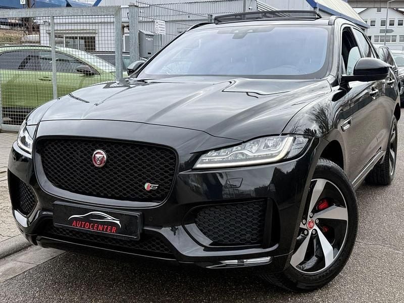 Gebraucht Jaguar F-Pace First Edition 300 PS (220 kW) 2016 Schwarz SUV