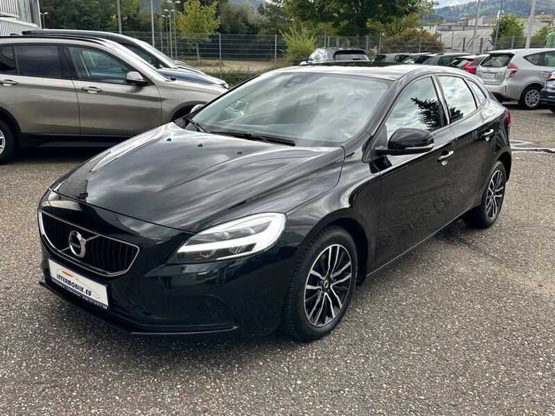Onyx black / metallic Gebraucht 2019 Volvo V40 Kombi | 16.660 € (Fairer Preis) - Bild 1/4