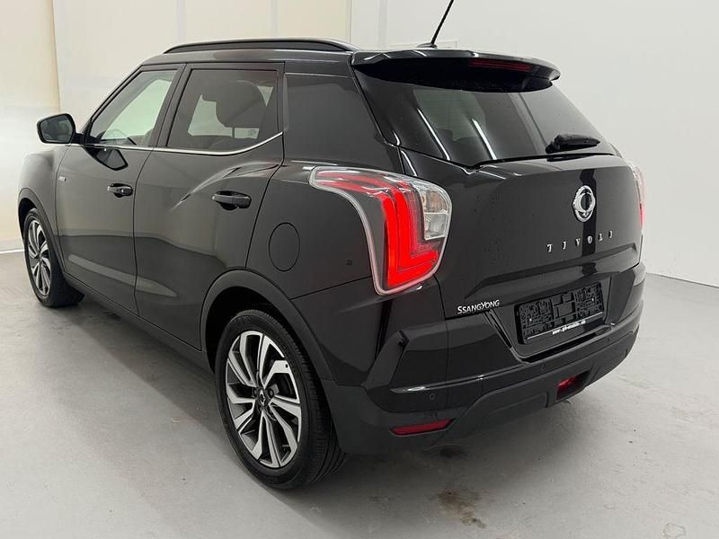 Schwarz Gebraucht 2023 Ssangyong (KGM) Tivoli SUV | 17.250 € (Guter Preis) - Bild 1/4