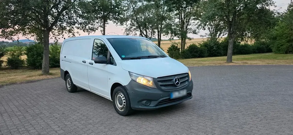 Gebraucht Mercedes Vito 163 PS (119 kW) 2015 Weiß Van