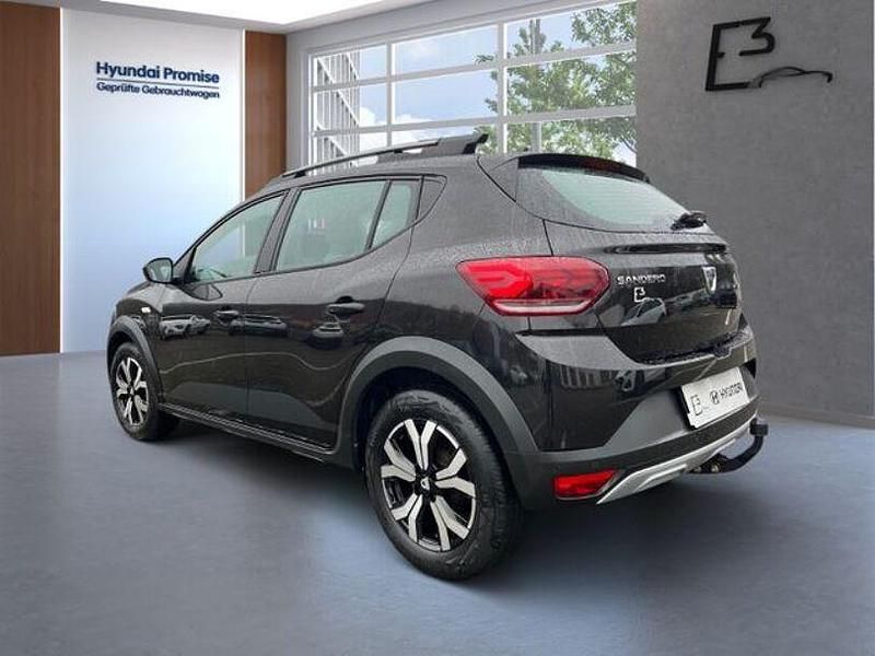 Gebraucht Dacia Sandero Comfort 91 PS (66 kW) 2022 Schwarz Limousine