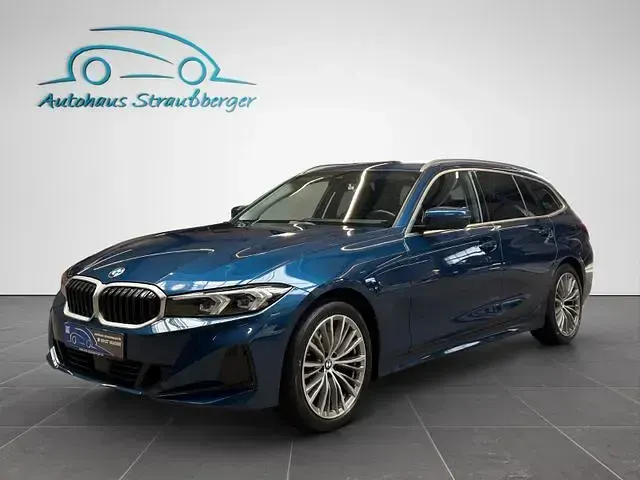 Gebraucht BMW 320 Shadowline 190 PS (139 kW) 2023 Blaukeine angabe Kombi