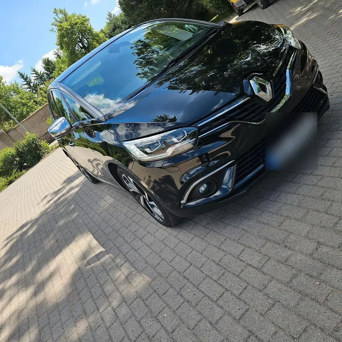 Gebraucht Renault Scénic III Bose Edition 132 PS (97 kW) 2017 Schwarz Van / Kleinbus
