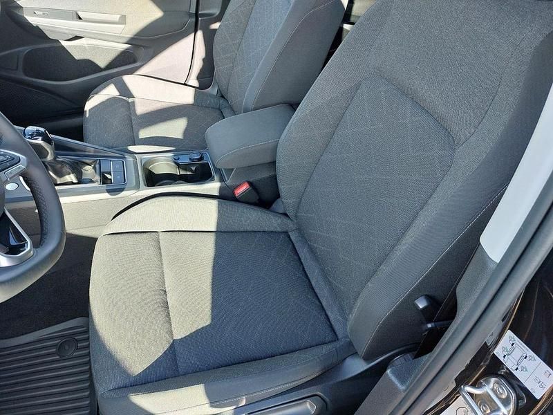 Gebraucht VW Golf VIII 131 PS (96 kW) 2021 Schwarz Kombi