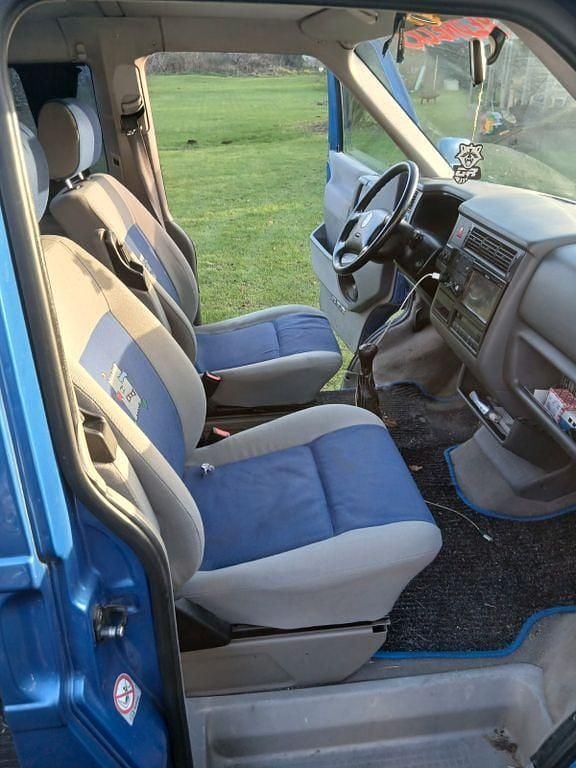 Second-hand VW T4 151 CP (111 kW) 1999 Albastru Van
