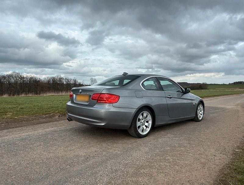 Używany BMW 330 245 KM (180 kW) 2012 Szary Coupe