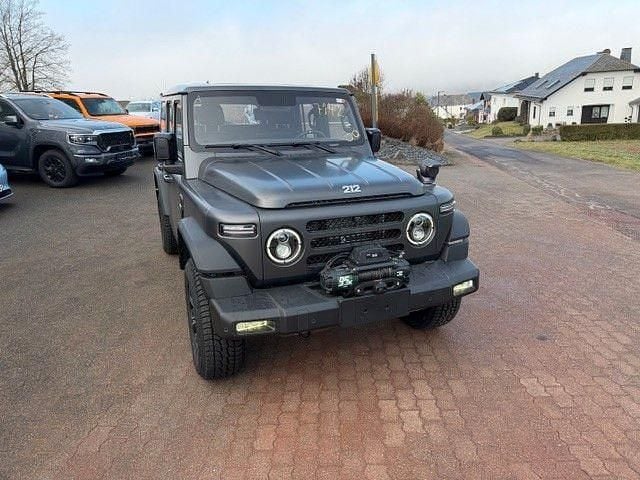 Neu BAW 212 166 PS (122 kW) 2026 Schwarz SUV