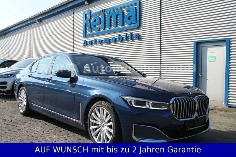 Phytonicblau Gebraucht 2021 BMW 740 Sport Line Limousine | 42.890 € (Superpreis) - Bild 1/4
