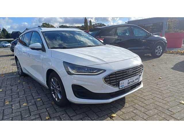 Frostweiß Gebraucht 2022 Ford Focus Titanium Kombi | 15.450 € (Fairer Preis) - Bild 1/4