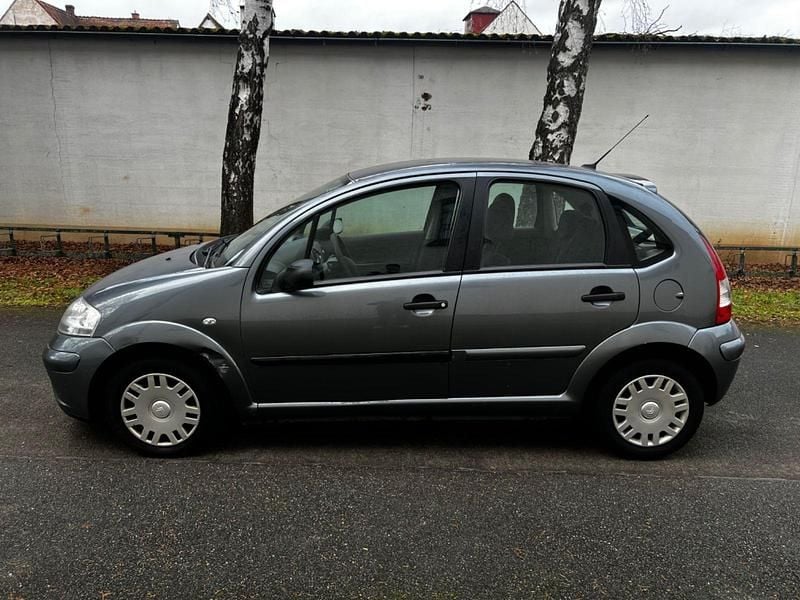 Gebraucht Citroën C3 Tonic 73 PS (53 kW) 2009 Grau Limousine