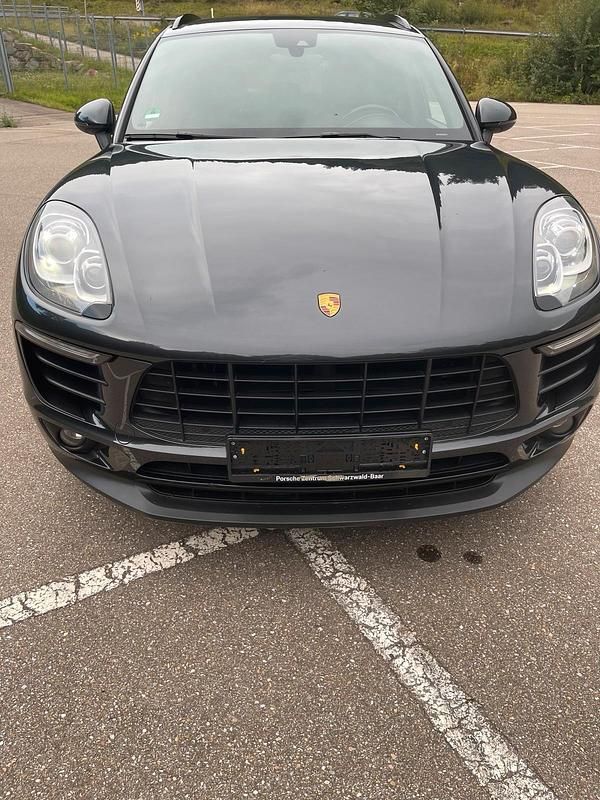 Grau Gebraucht 2017 Porsche Macan S SUV | 31.500 € (Superpreis) - Bild 1/4