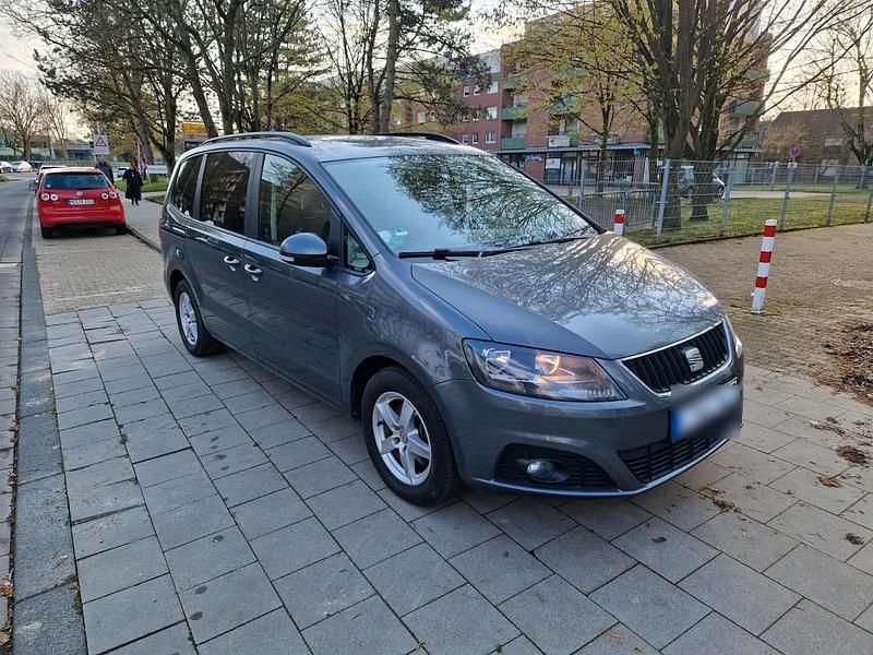 Gebraucht Seat Alhambra Reference 140 PS (102 kW) 2013 Grau Van / Kleinbus