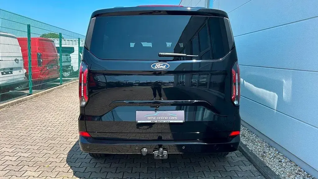 Neu Ford Tourneo Custom Titanium X 170 PS (125 kW) 2026 Schwarz Van