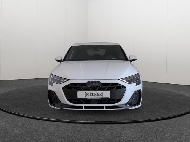 Gebraucht Audi A3 S-Line 150 PS (110 kW) 2025 Arkonaweiß Limousine