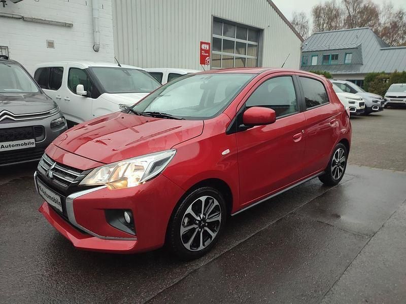 Rot Gebraucht 2022 Mitsubishi Space Star Limousine | 13.999 € (Etwas zu teuer) - Bild 1/4