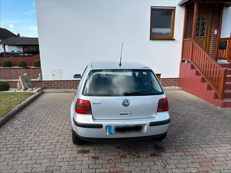 Gebraucht VW Golf IV 75 PS (55 kW) 1998 Grau Kleinwagen