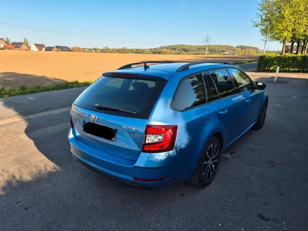Usata Skoda Octavia Soleil 150 CV (110 kW) 2019 Blu Station wagon