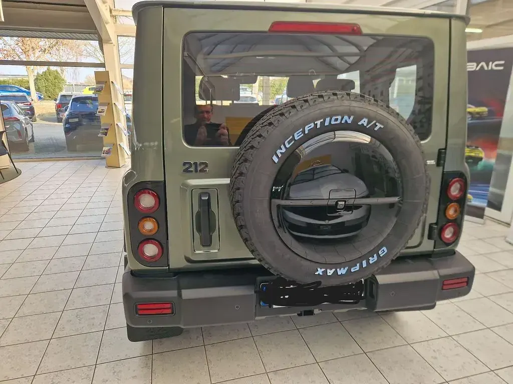 Neu BAW 212 166 PS (122 kW) 2026 Grün SUV