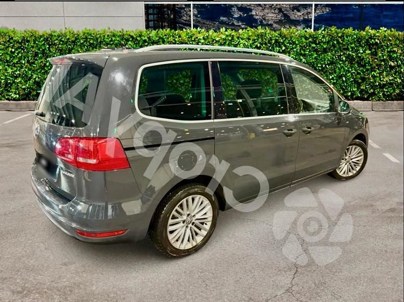 Gebraucht VW Sharan 140 PS (102 kW) 2015 Grau Van / Kleinbus