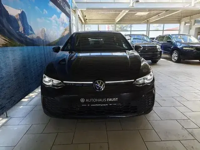 Gebraucht VW Golf VIII Style 200 PS (147 kW) 2024 Schwarz metallic Limousine