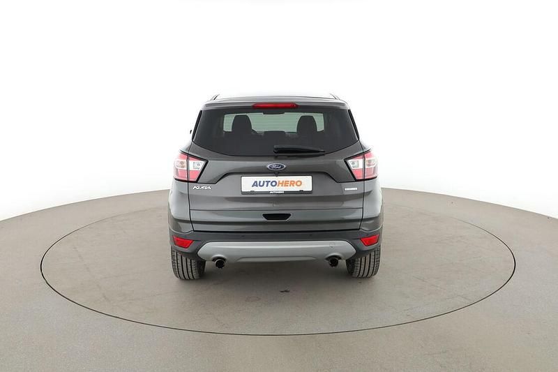 Gebraucht Ford Kuga Titanium 2018 Grau SUV