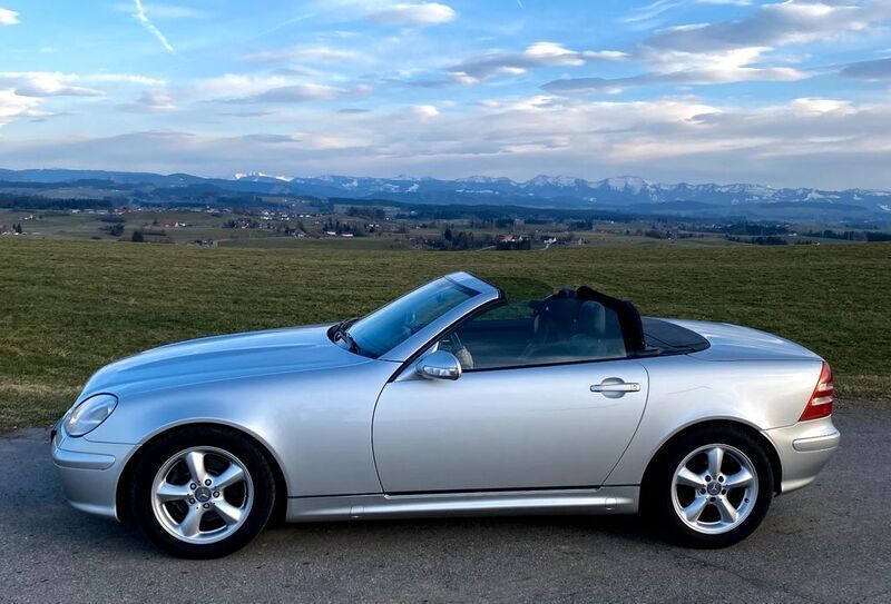 Silber Gebraucht 2002 Mercedes SLK200 Cabrio | 8.900 € (Teuer) - Bild 1/4