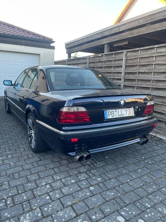 Second-hand BMW 730 Performance 218 CP (160 kW) 1994 Berlinǎ