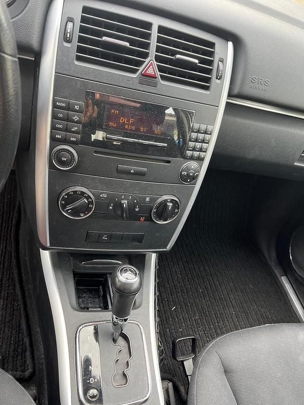 Gebraucht Mercedes B200 136 PS (100 kW) 2007 Silber Van / Kleinbus