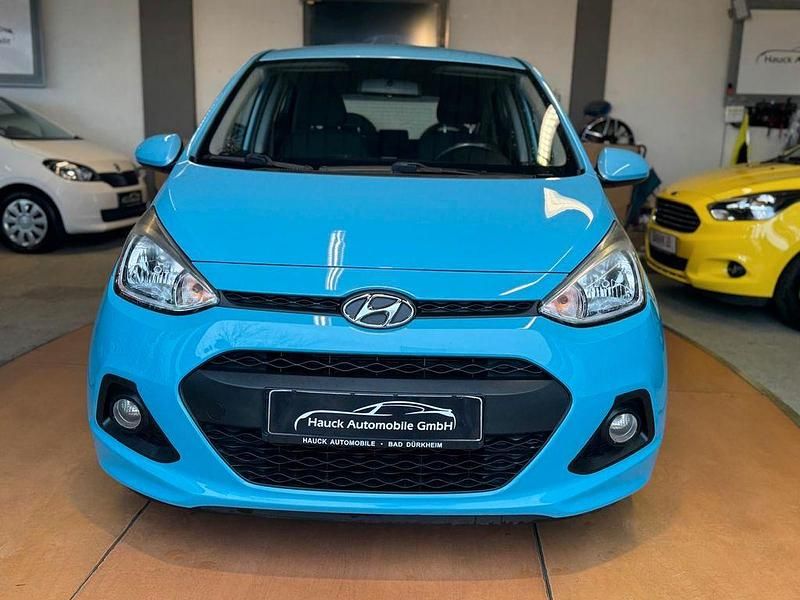 Gebraucht Hyundai i10 Trend 67 PS (49 kW) 2014 Blau Kleinwagen