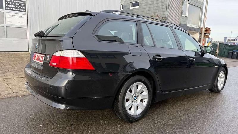Gebraucht BMW 520 Shadowline 177 PS (130 kW) 2010 Schwarz Kombi