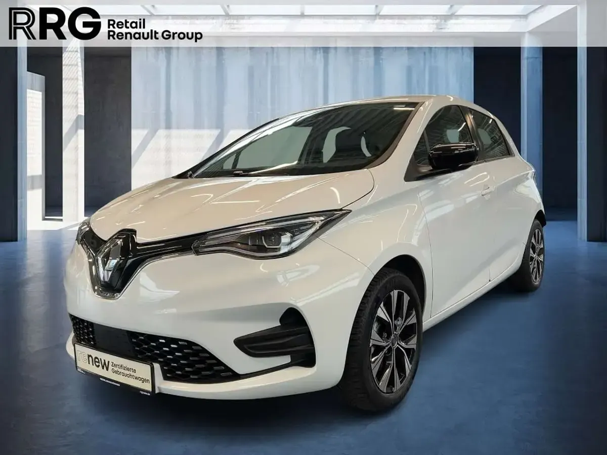 Second-hand Renault Zoe Evolution 50 kW (69 CP) 2022 Alb Hatchback