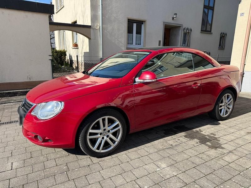Gebraucht VW Eos 140 PS (102 kW) 2007 Rot Cabrio