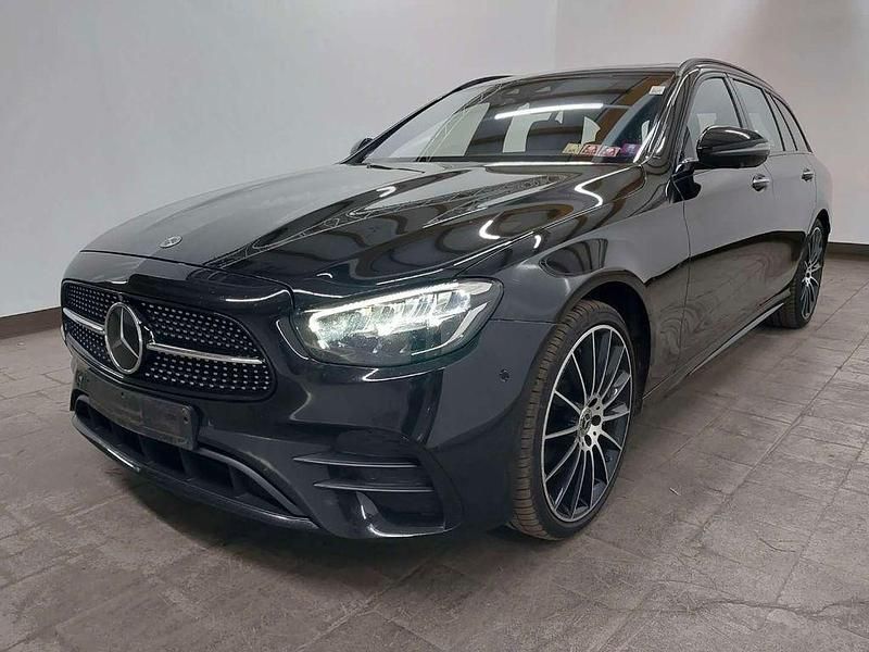 Schwarz Gebraucht 2022 Mercedes E400 AMG Limousine | 36.950 € (Fairer Preis) - Bild 1/4